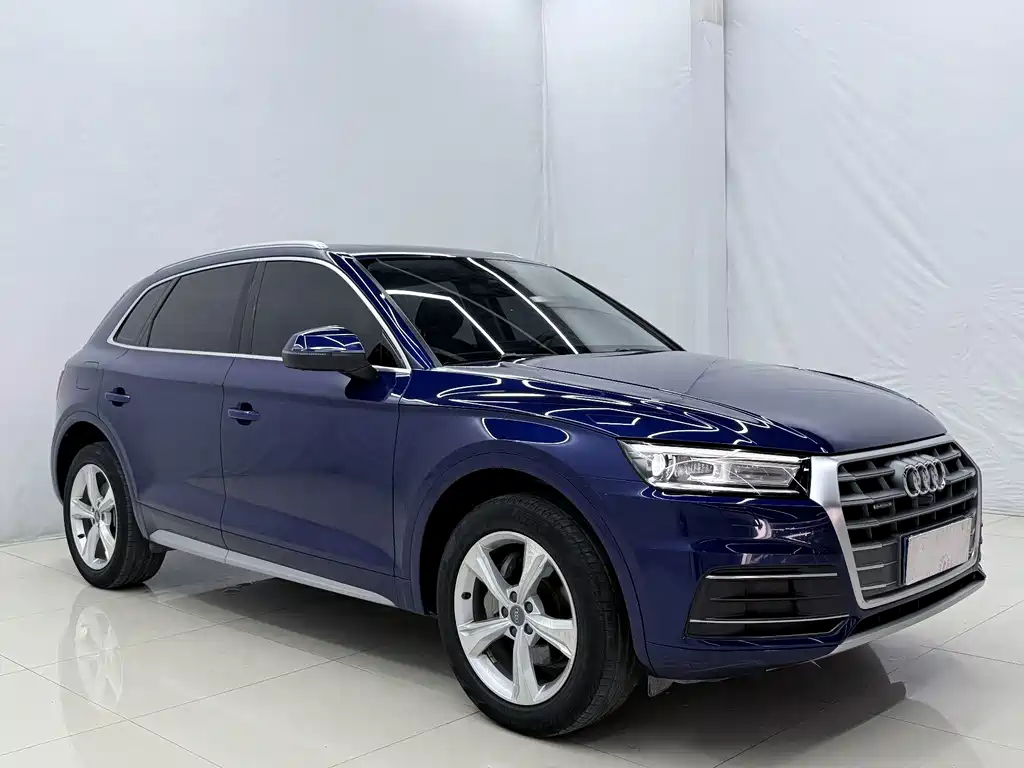 Audi Q5L — фото 3