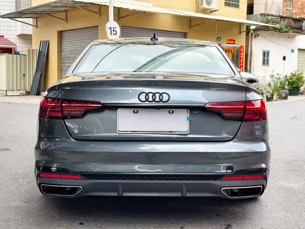 Audi A4L — фото 4