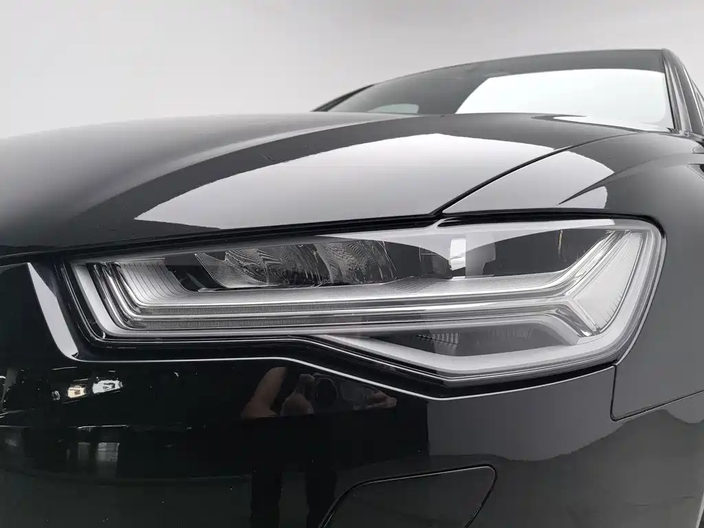 Audi A6L — фото 7