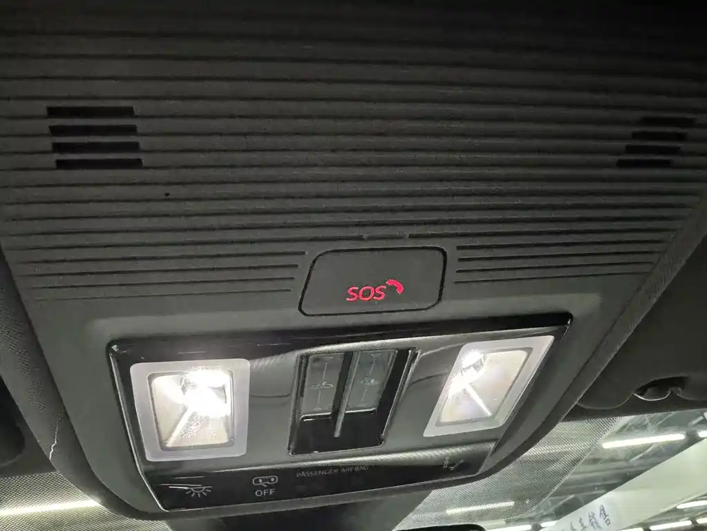 Audi Q4 e-tron — фото 10