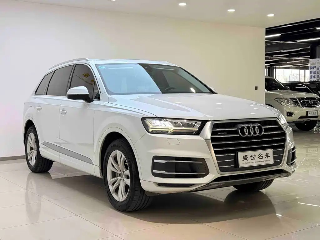 Audi Q7 — фото 3