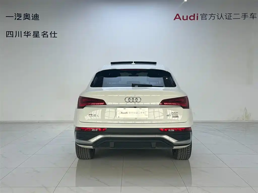 Audi Q5L Sportback — фото 4
