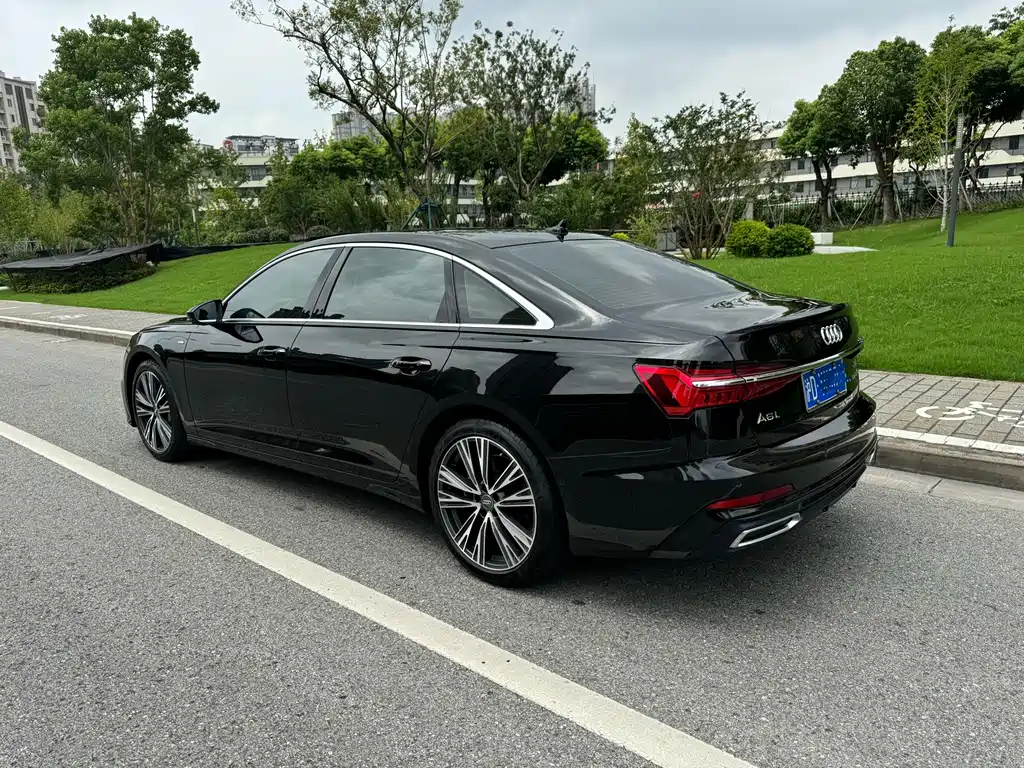 Audi A6L — фото 3
