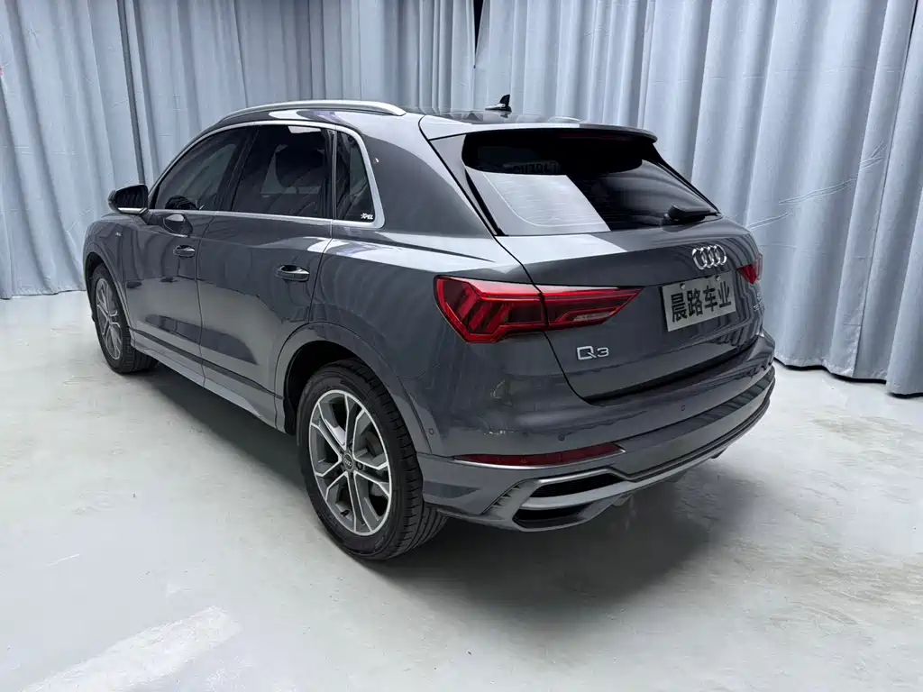 Audi Q3 — фото 5