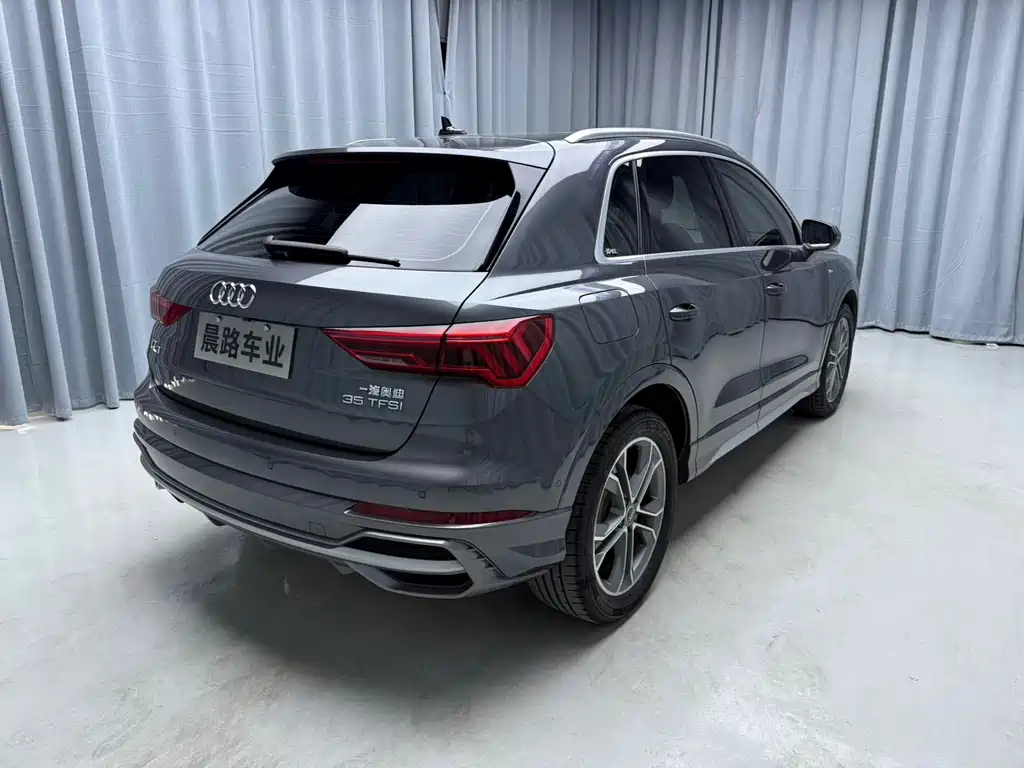 Audi Q3 — фото 7