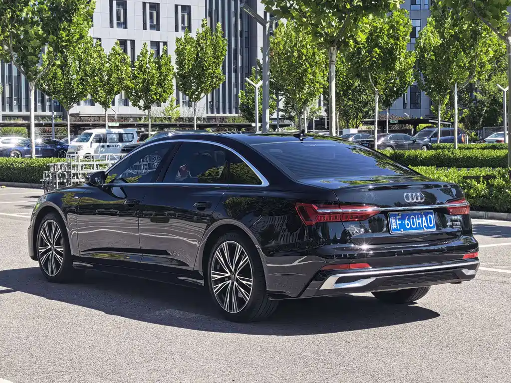 Audi A6L — фото 6