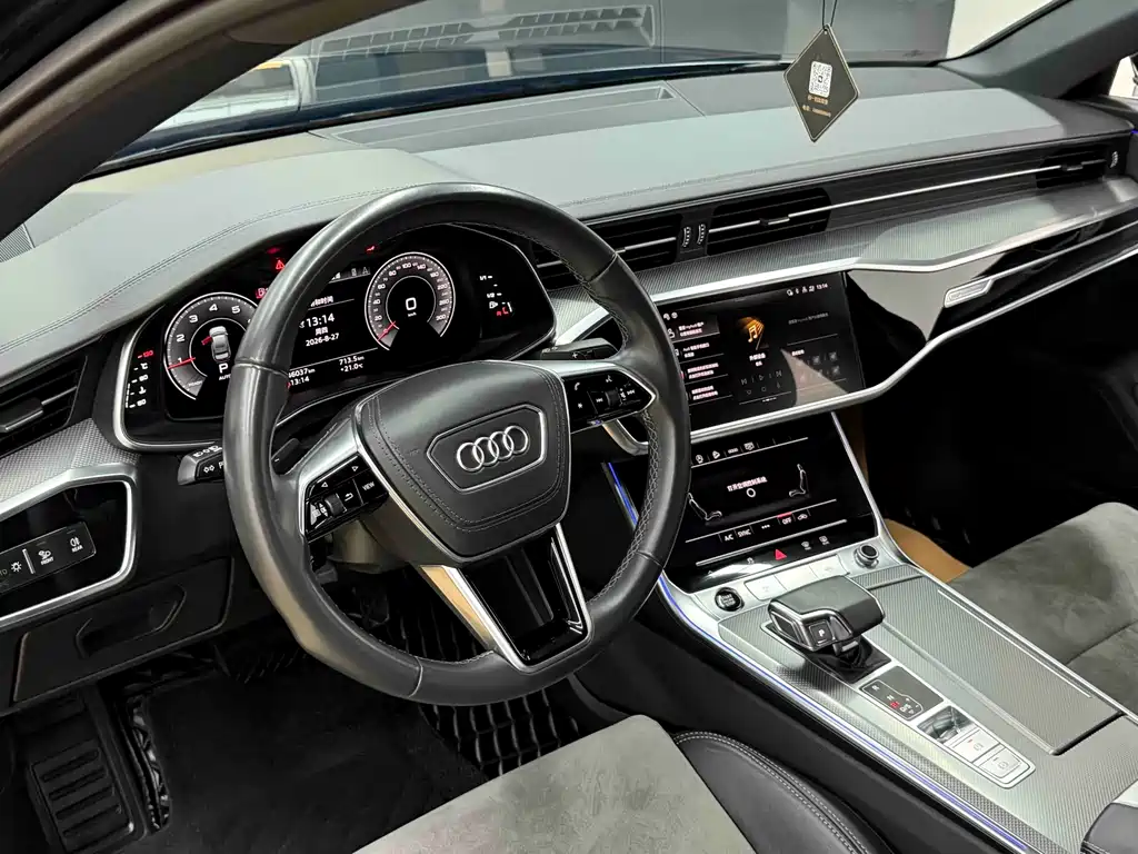 Audi A6L — фото 11