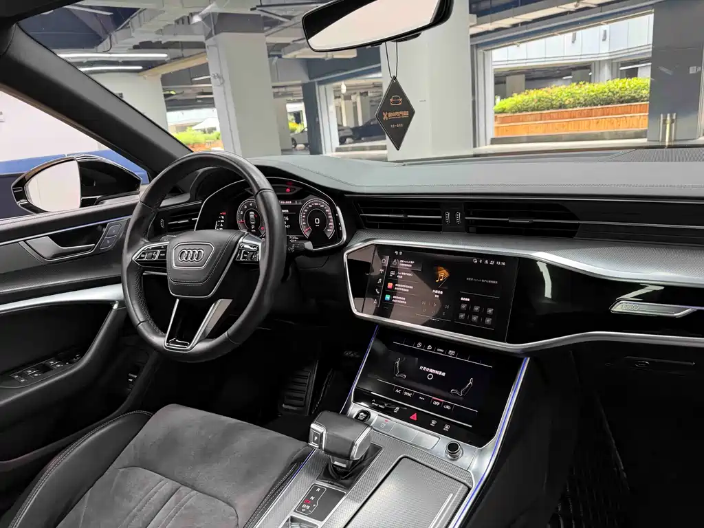 Audi A6L — фото 24