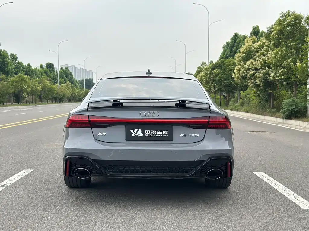 Audi A7 — фото 5