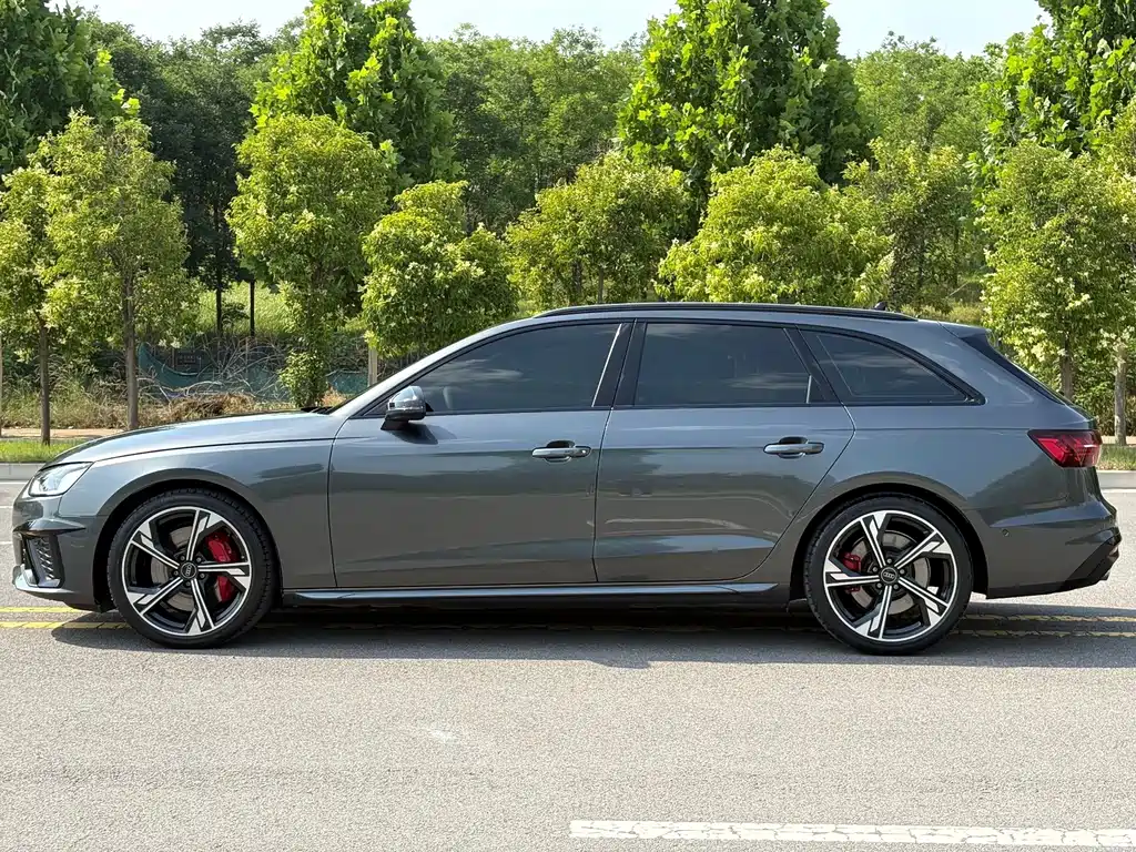 Audi S4 — фото 2