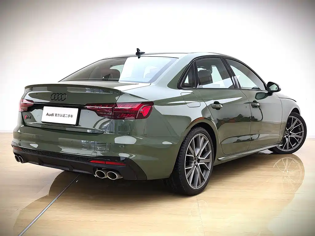 Audi S4 — фото 4