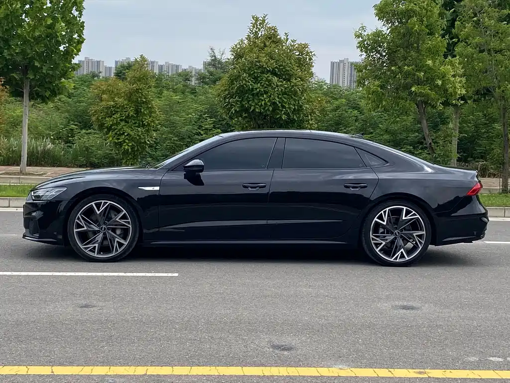 Audi A7L — фото 4