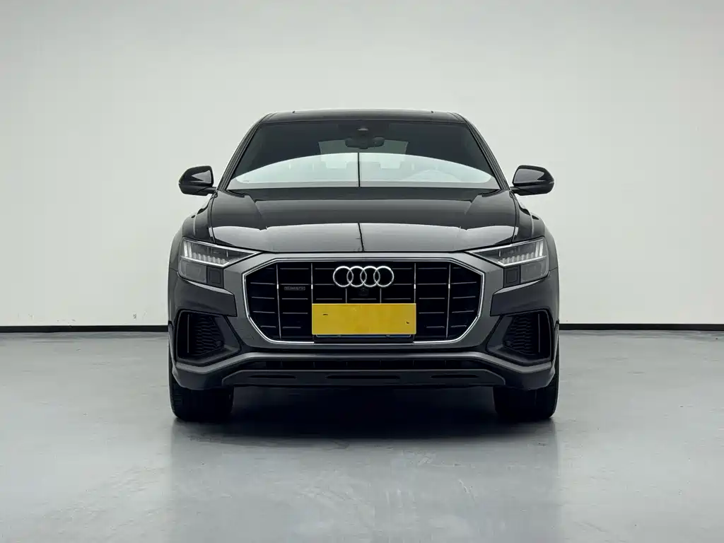 Audi Q8 — фото 2