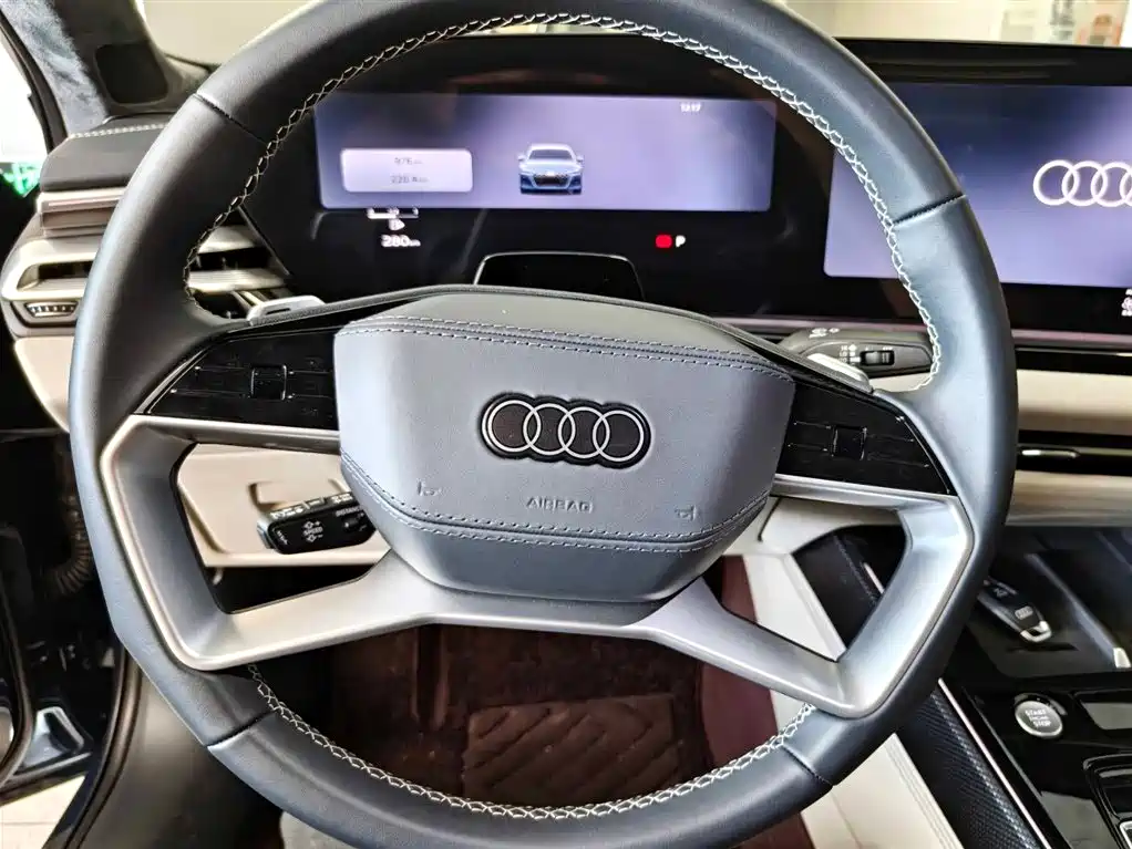 Audi A6L — фото 9