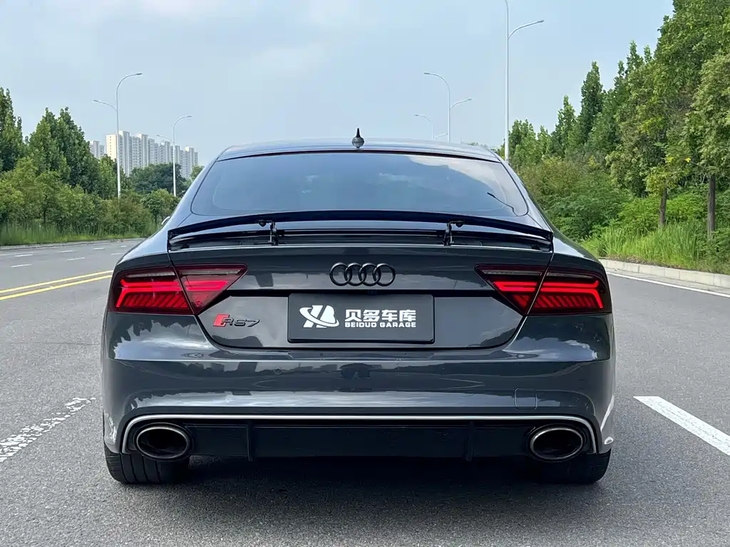Audi RS 7 — фото 8