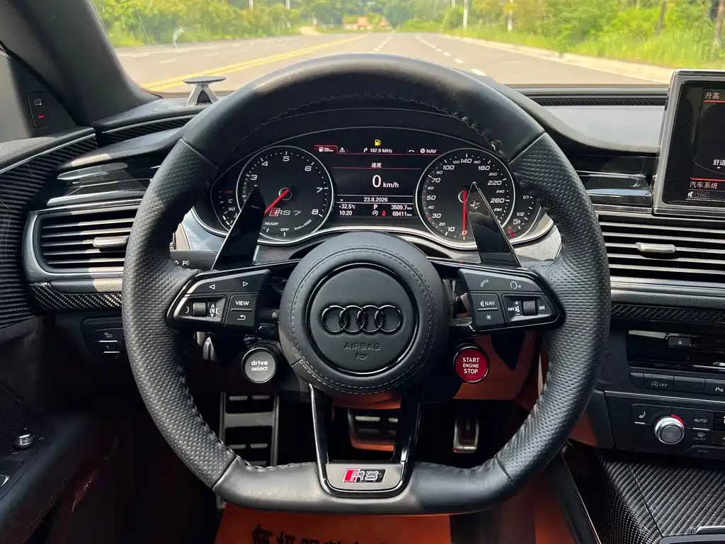 Audi RS 7 — фото 10