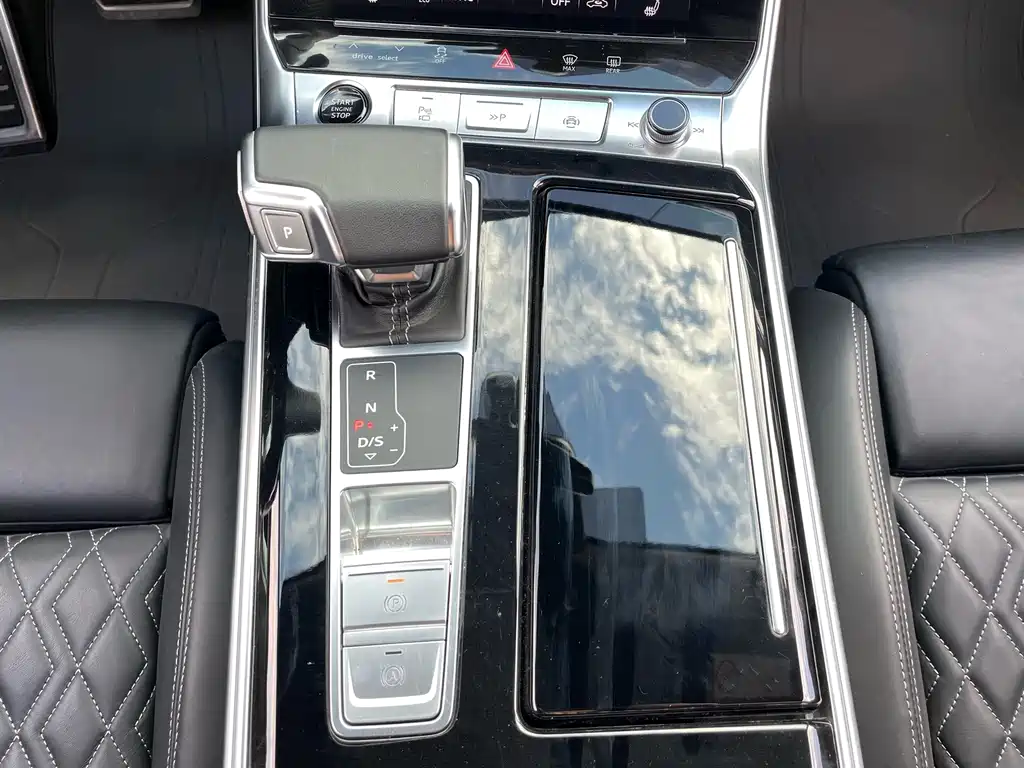 Audi A7 — фото 15