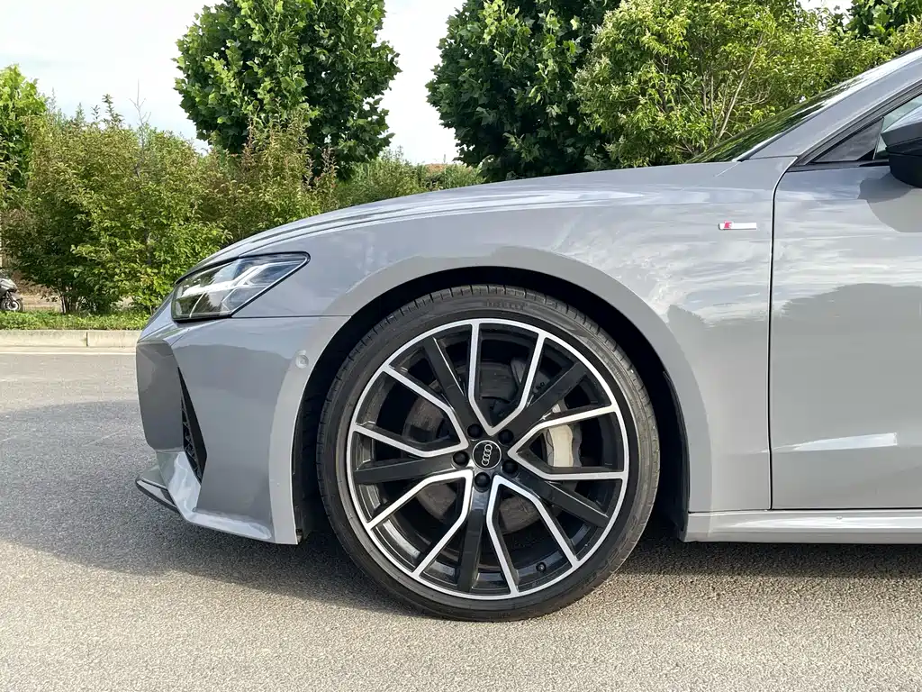 Audi A7 — фото 16