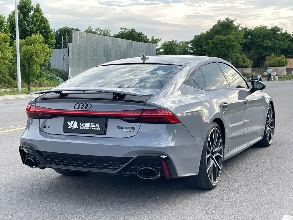 Audi A7 — фото 9
