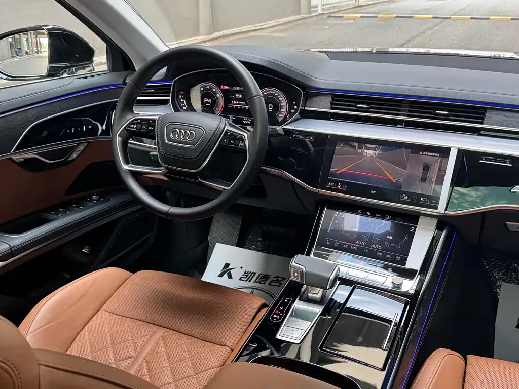 Audi A8 — фото 10