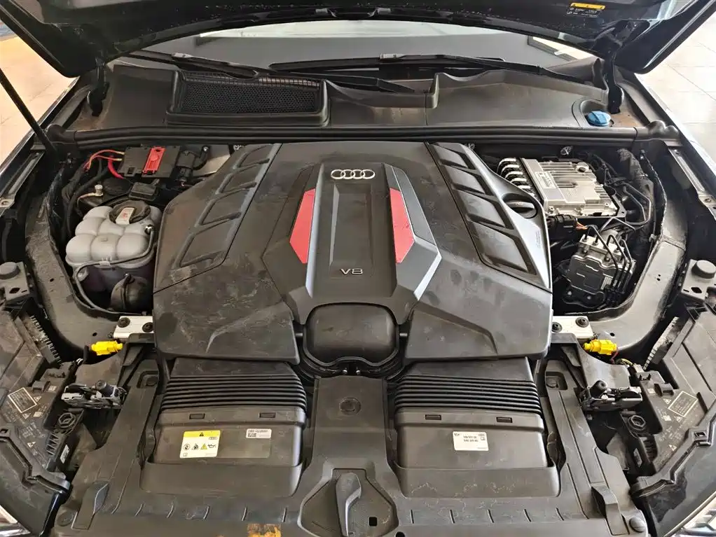 Audi SQ7 — фото 14
