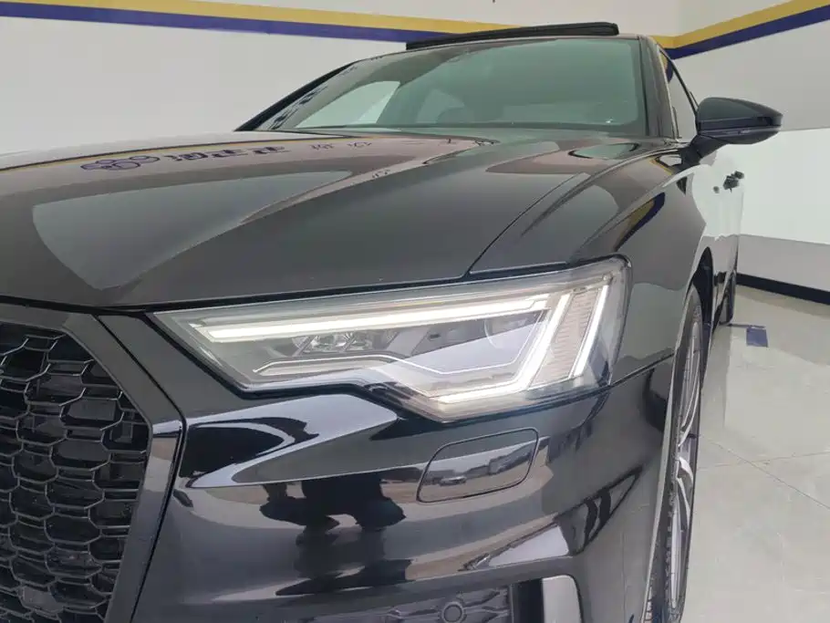 Audi A6L — фото 5