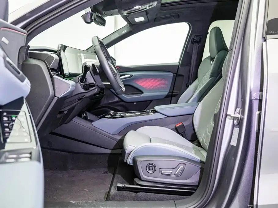 Audi Q6L e-tron — фото 10