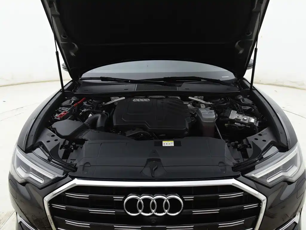 Audi A6L — фото 8