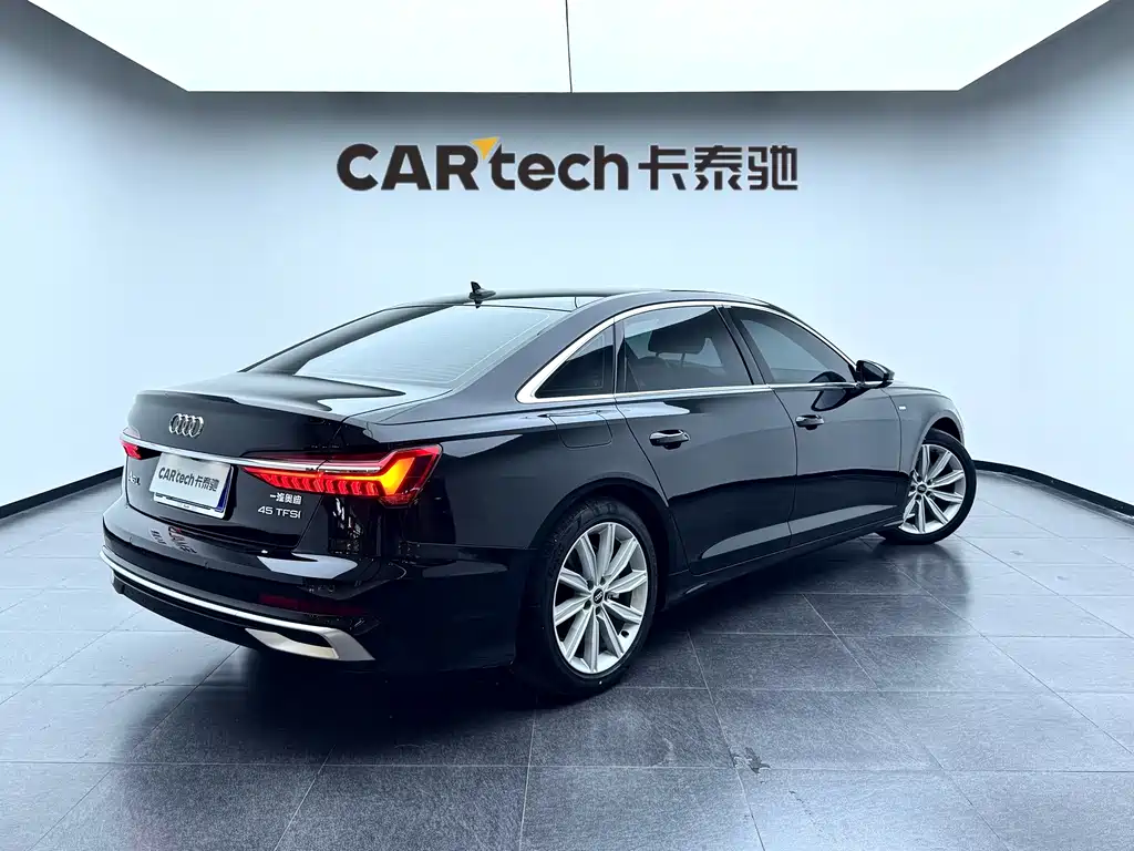 Audi A6L — фото 5