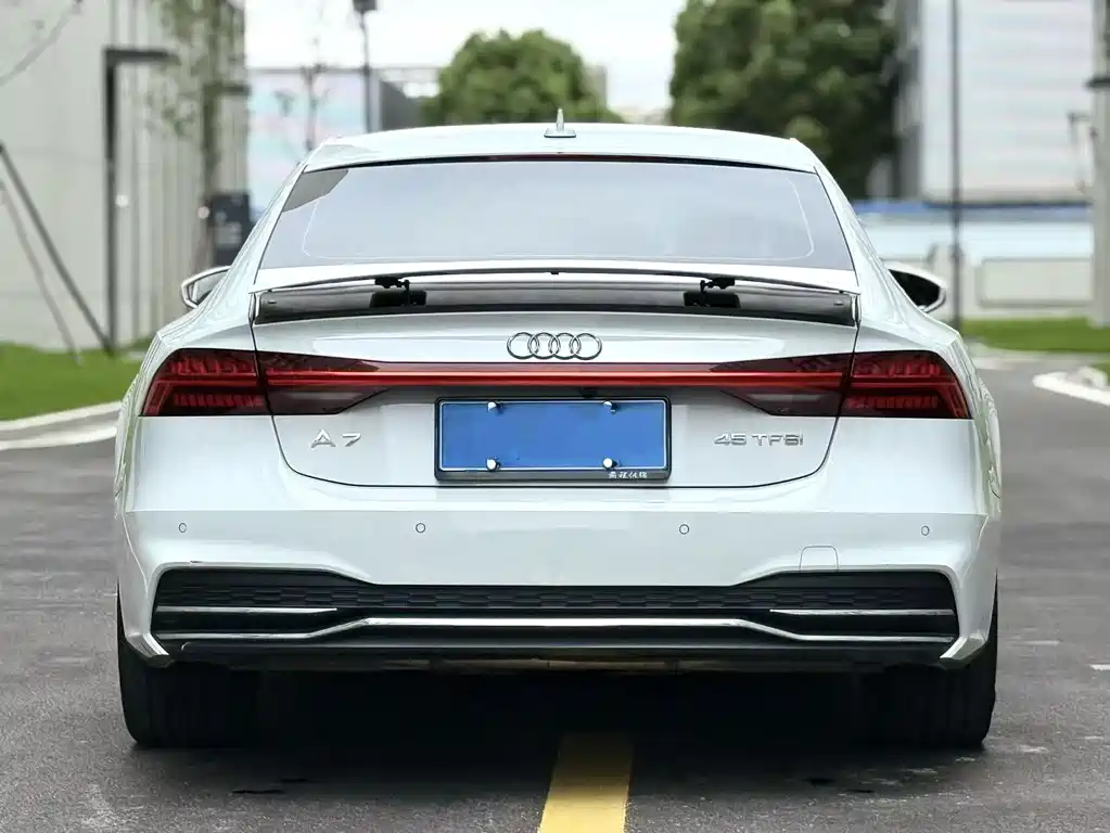 Audi A7 — фото 5