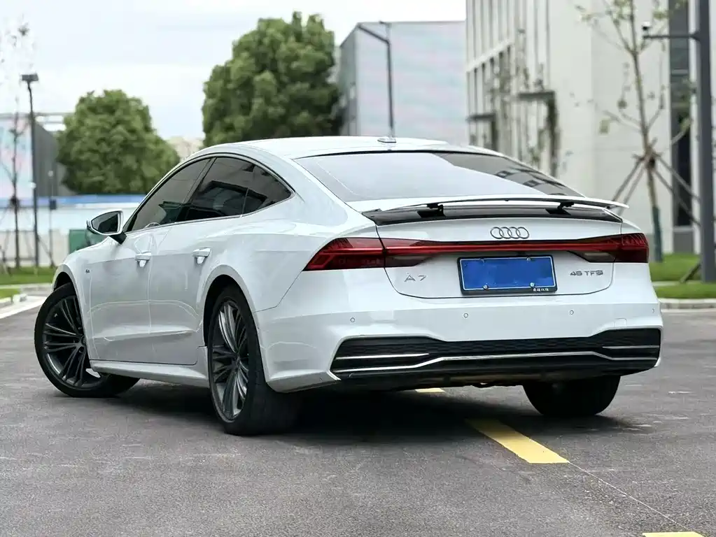 Audi A7 — фото 6