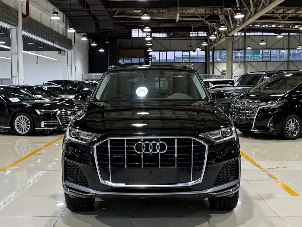 Audi Q7 — фото 2