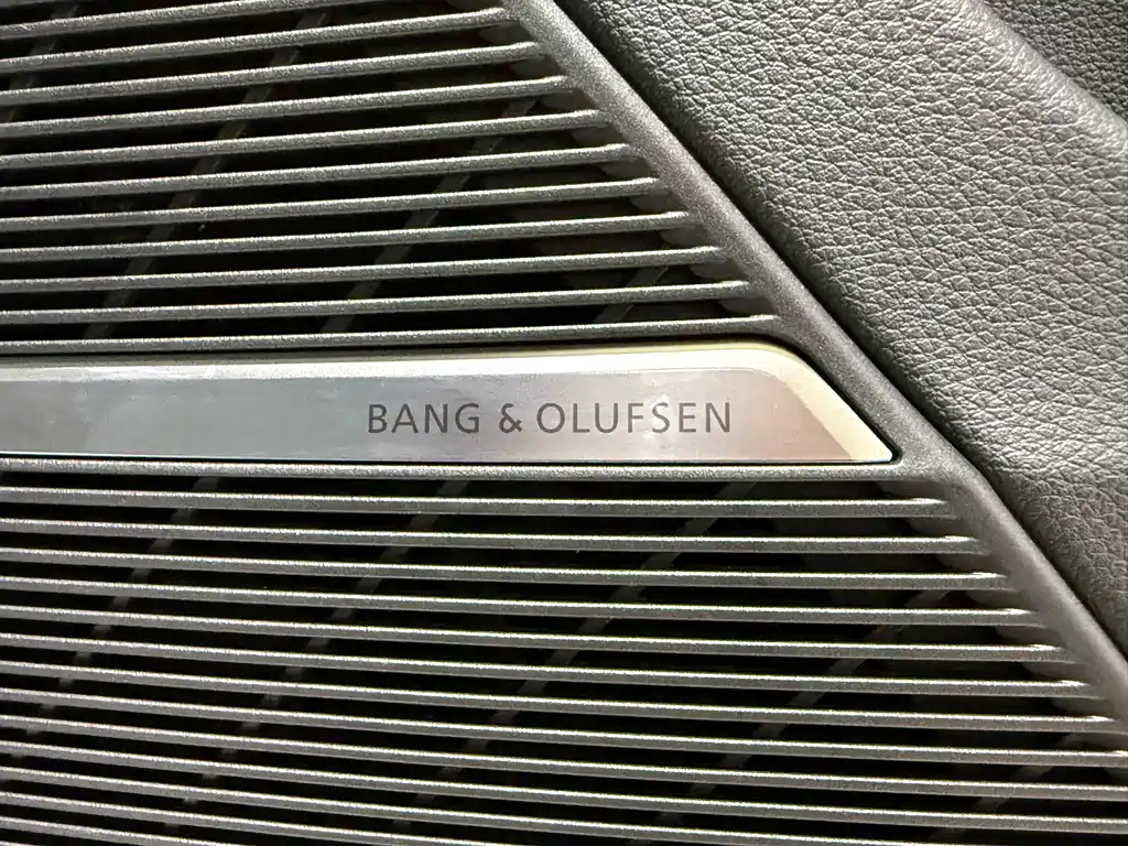 Audi Q7 — фото 21