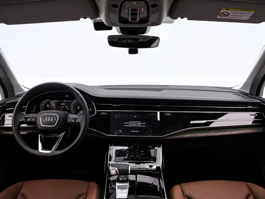 Audi Q7 — фото 5