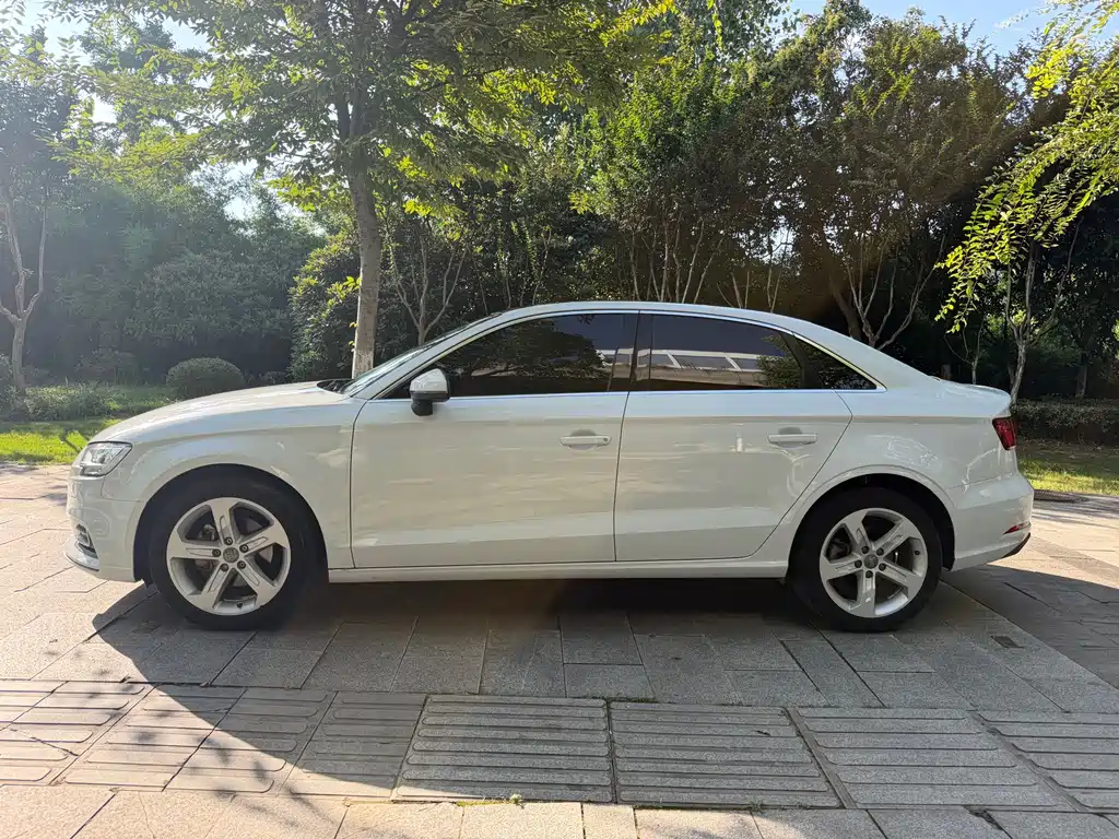 Audi A3 — фото 3