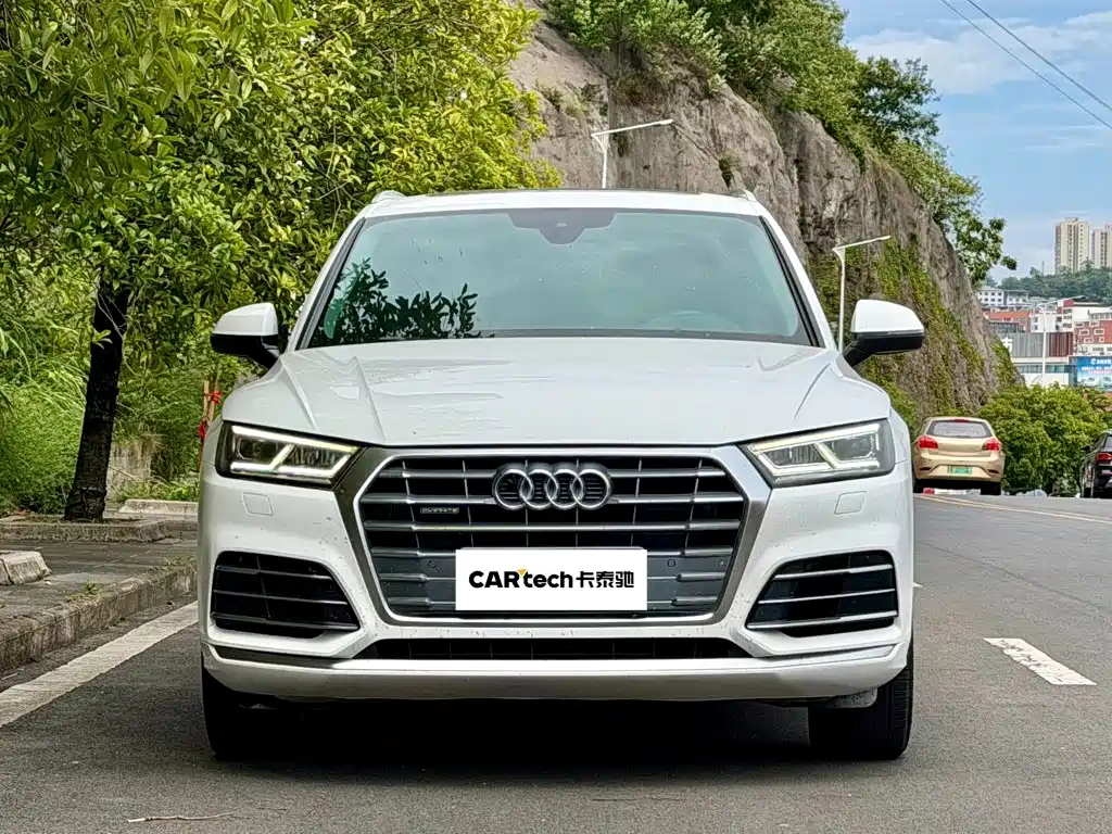 Audi Q5L — фото 2