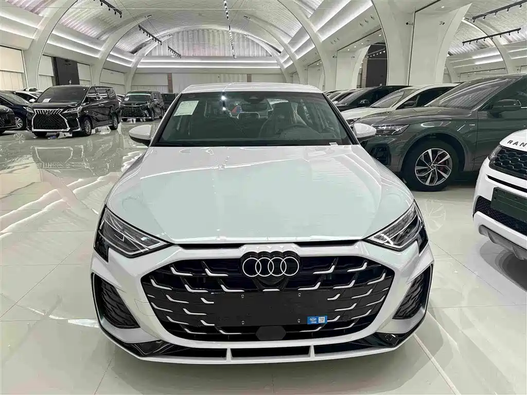 Audi A3 — фото 2
