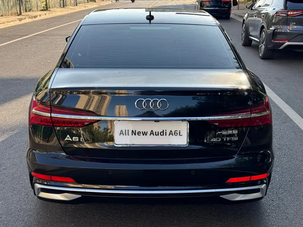 Audi A6L — фото 8