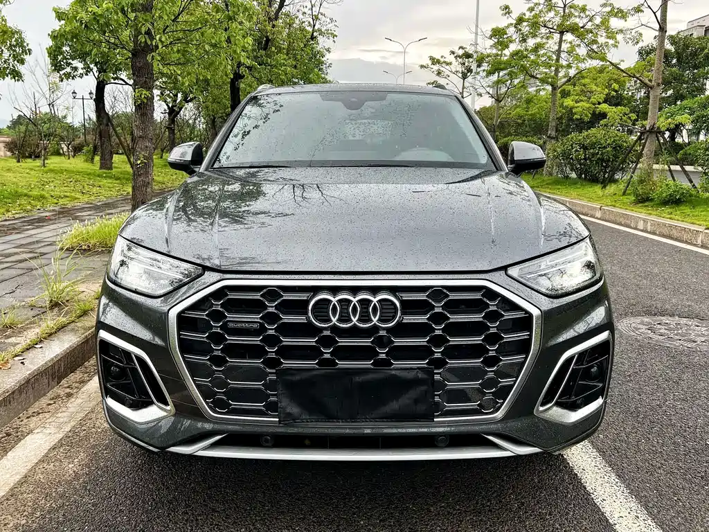 Audi Q5L — фото 2