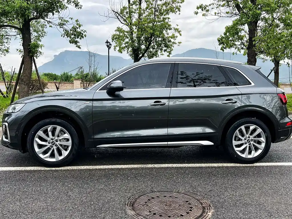 Audi Q5L — фото 3