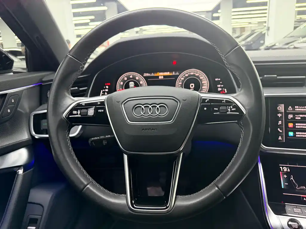 Audi A6L — фото 4