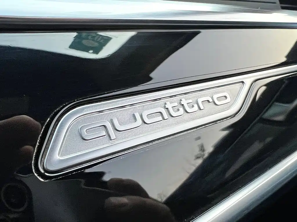 Audi A6L — фото 17