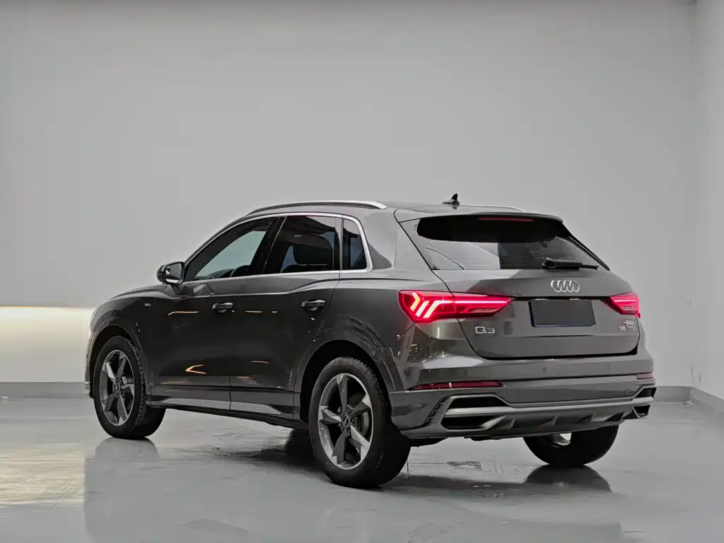 Audi Q3 — фото 4