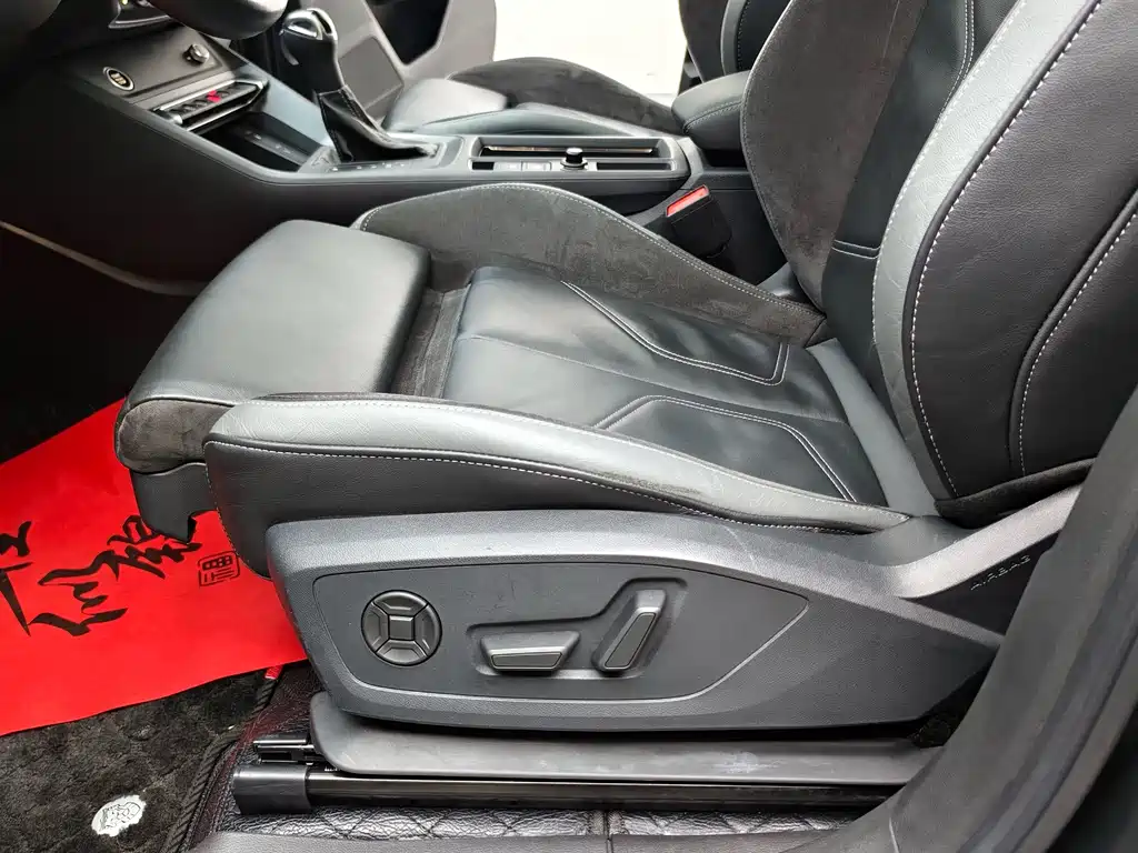 Audi Q3 Sportback — фото 10