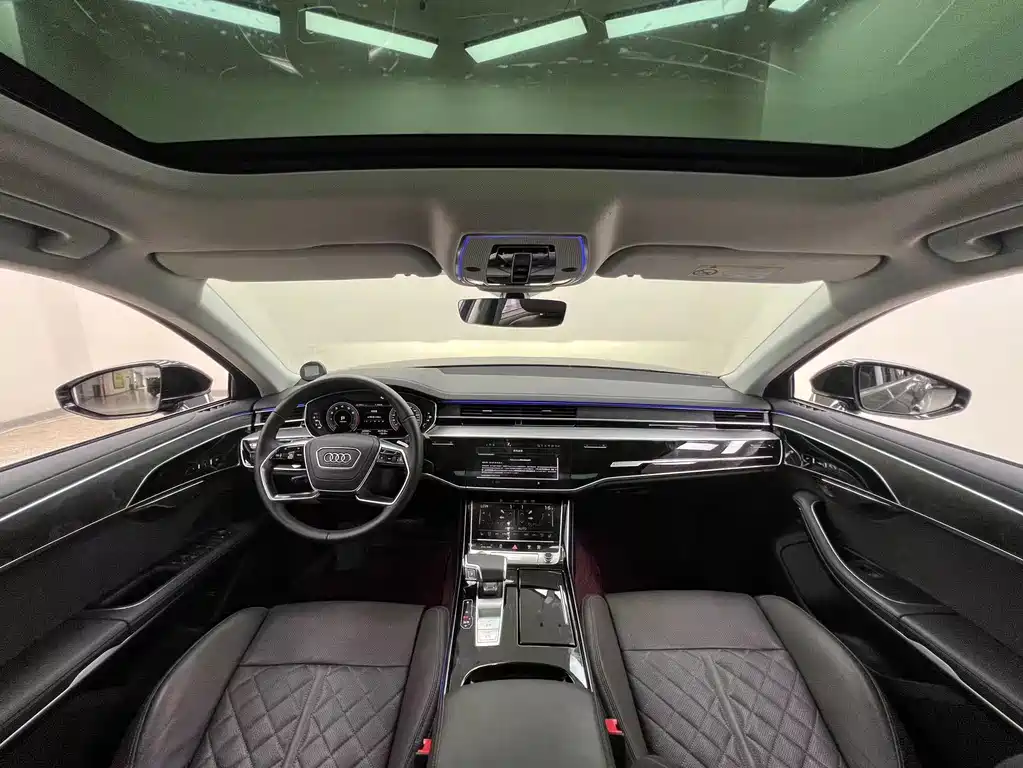 Audi A8 — фото 23