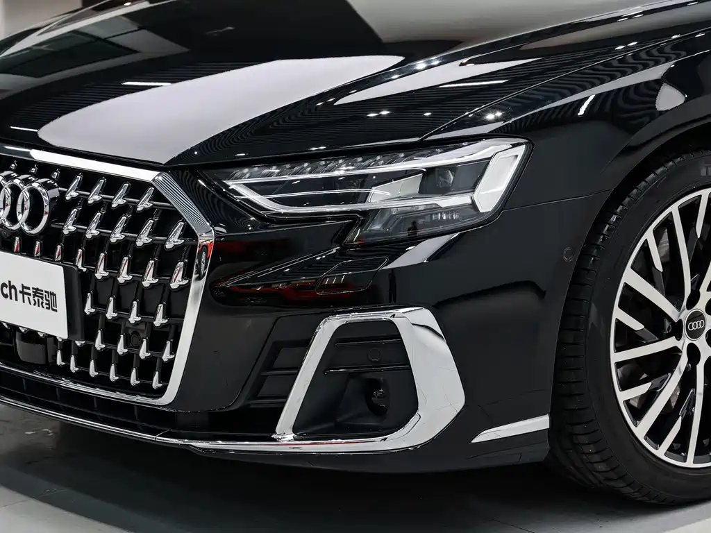 Audi A8 — фото 8