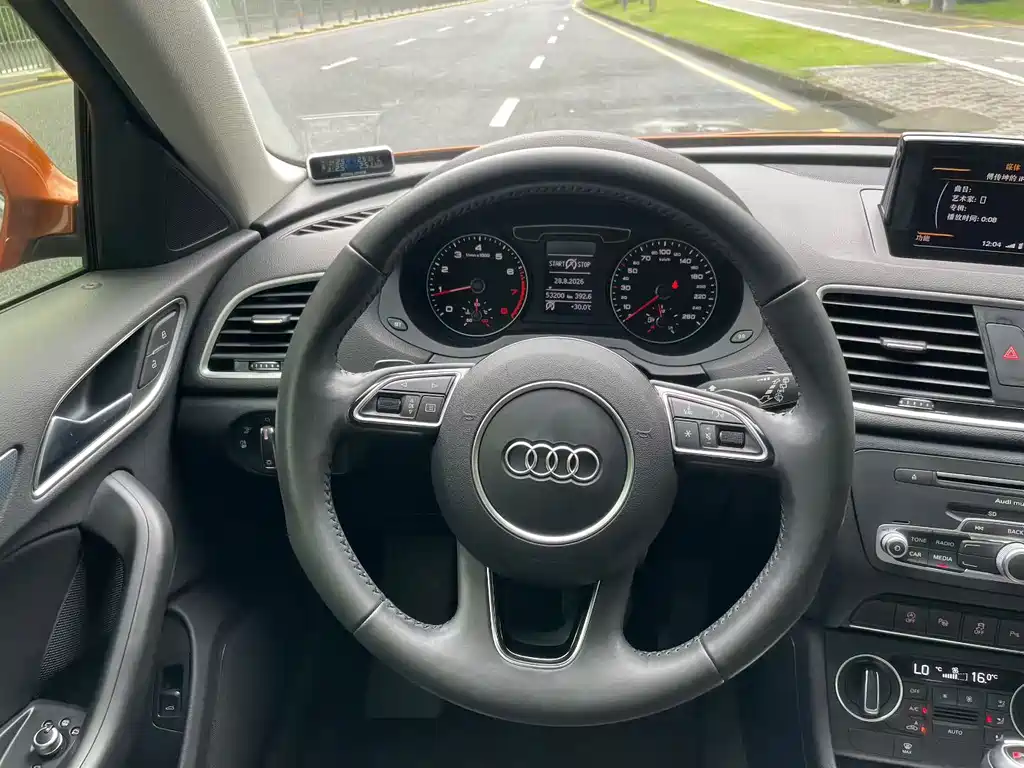 Audi Q3 — фото 3