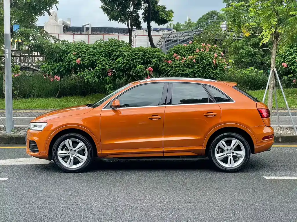 Audi Q3 — фото 7