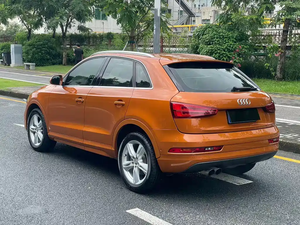 Audi Q3 — фото 8