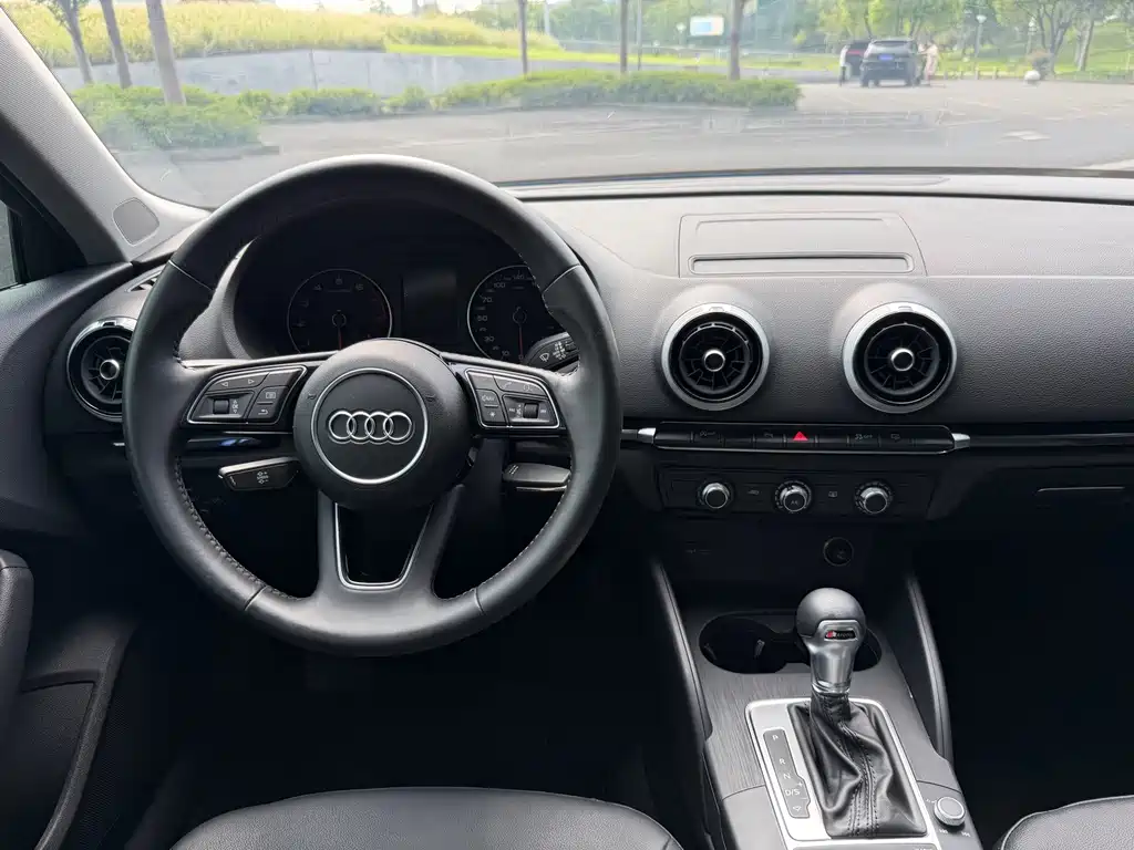 Audi A3 — фото 18